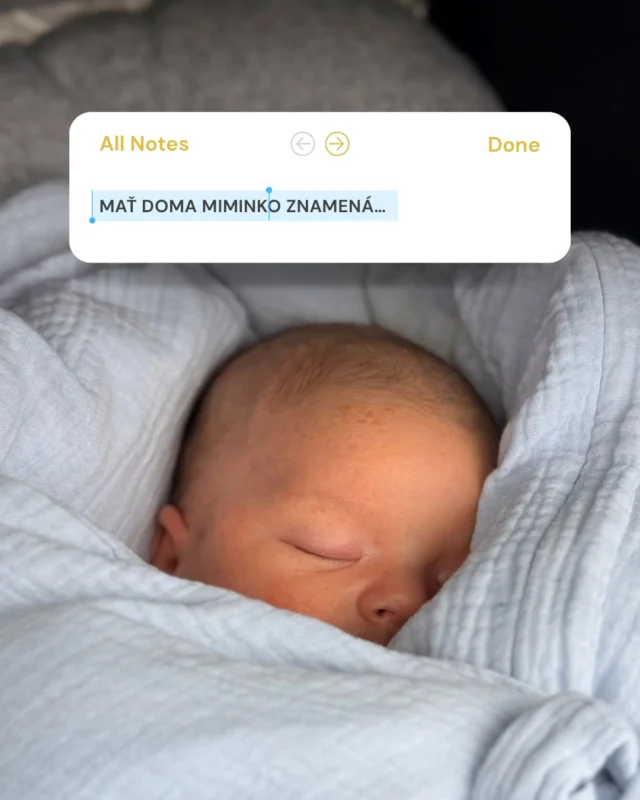 Pozri sa na seba Božími očami. 👀💛
#Božialáska #Žalm139 #kresťanskáinšpirácia